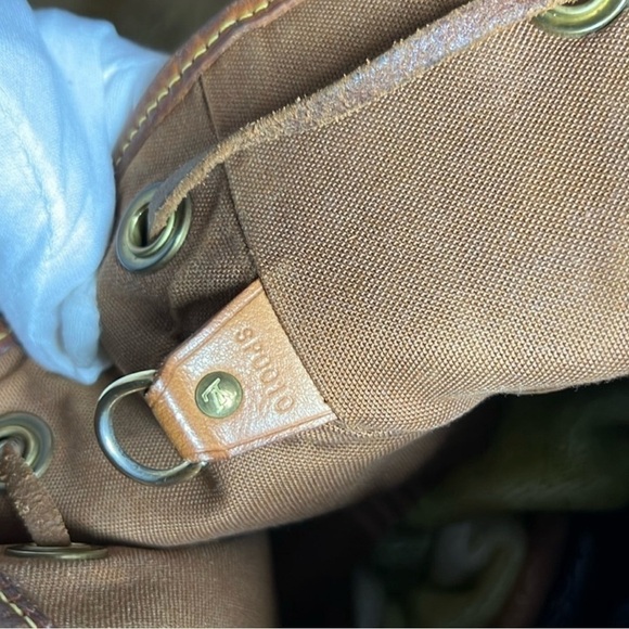 Louis Vuitton MM MONTSOURIS full size backpack beautiful honey patina with COA - Picture 6 of 13